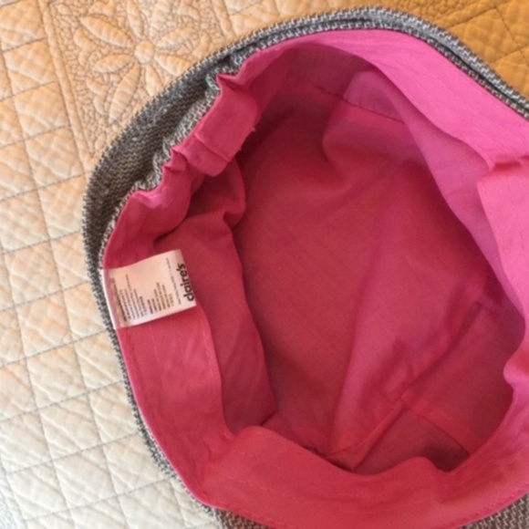 CLAIRE’S gray woman’s beret - Picture 5 of 6